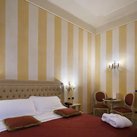 Cavour Szálloda 3*