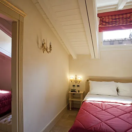 Szálloda Cavour 3*