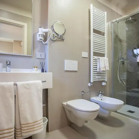 Cavour Hotel
