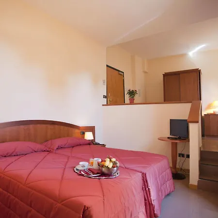 Cavour 3*