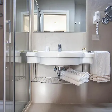 Cavour Hotel