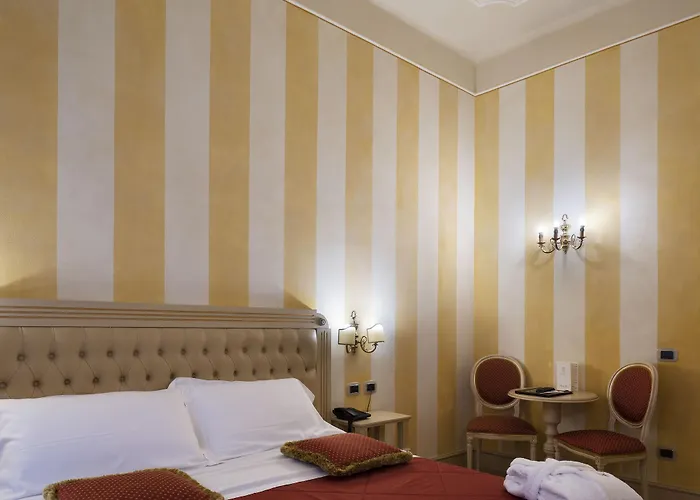 Cavour Отель 3*