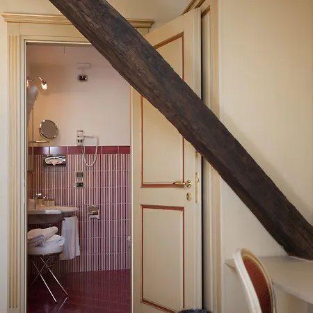 Cavour Hotel 3*