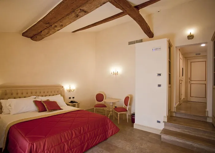 Cavour 3* Bologna