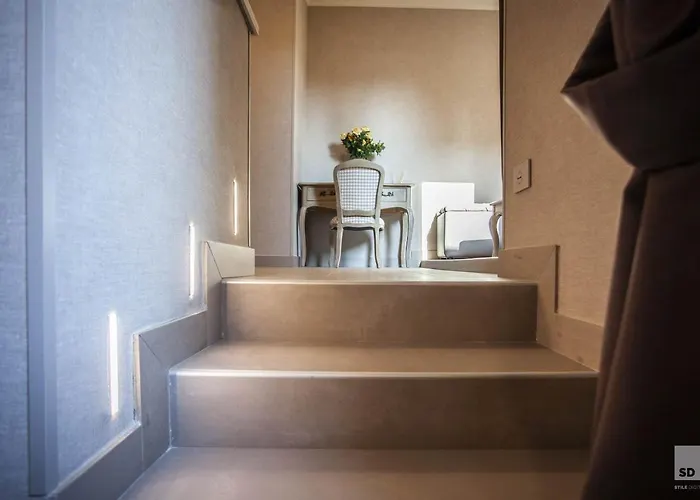 Cavour 3* Bologna
