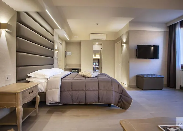 Cavour 3* Bologna