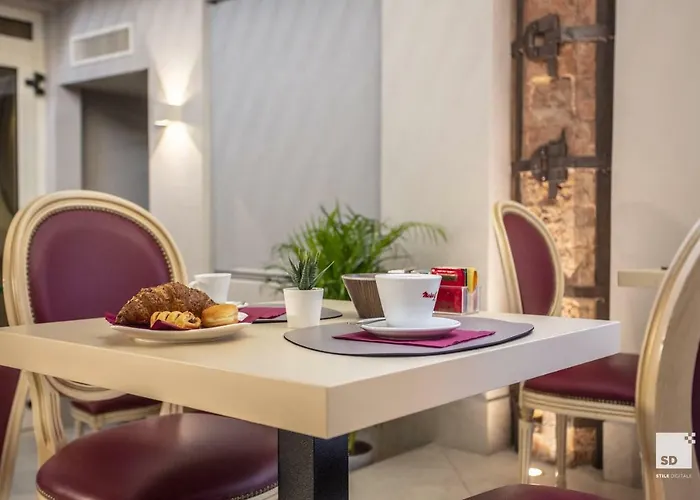 Hotel Cavour 3*