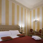 Cavour Hotel 3*