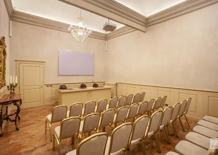 Cavour Hotel Bolonia